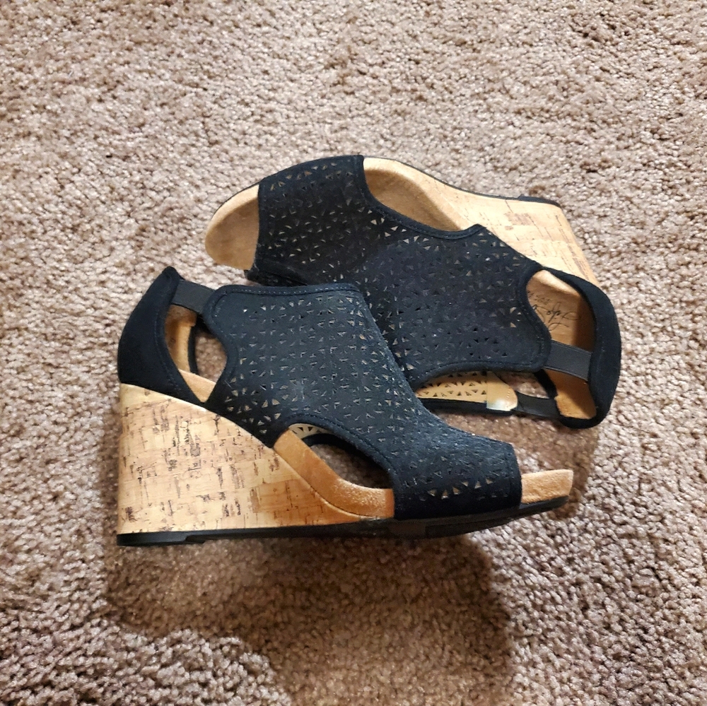 Black Wedges - Picture 3 of 4
